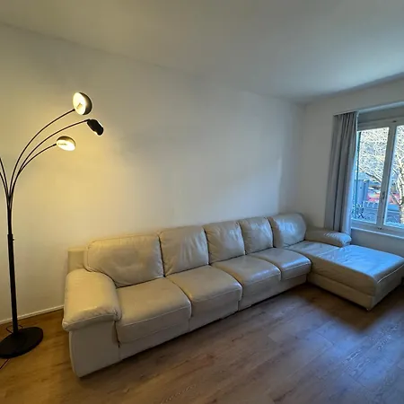 Downtown Family&friends 民宿 *